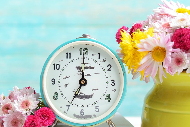 I needed this! Time management is so difficult for working moms when we are gone from the house for 40+ hours a week. These 5 practical time management tips for working moms helped me save precious time and keep my sanity in check!